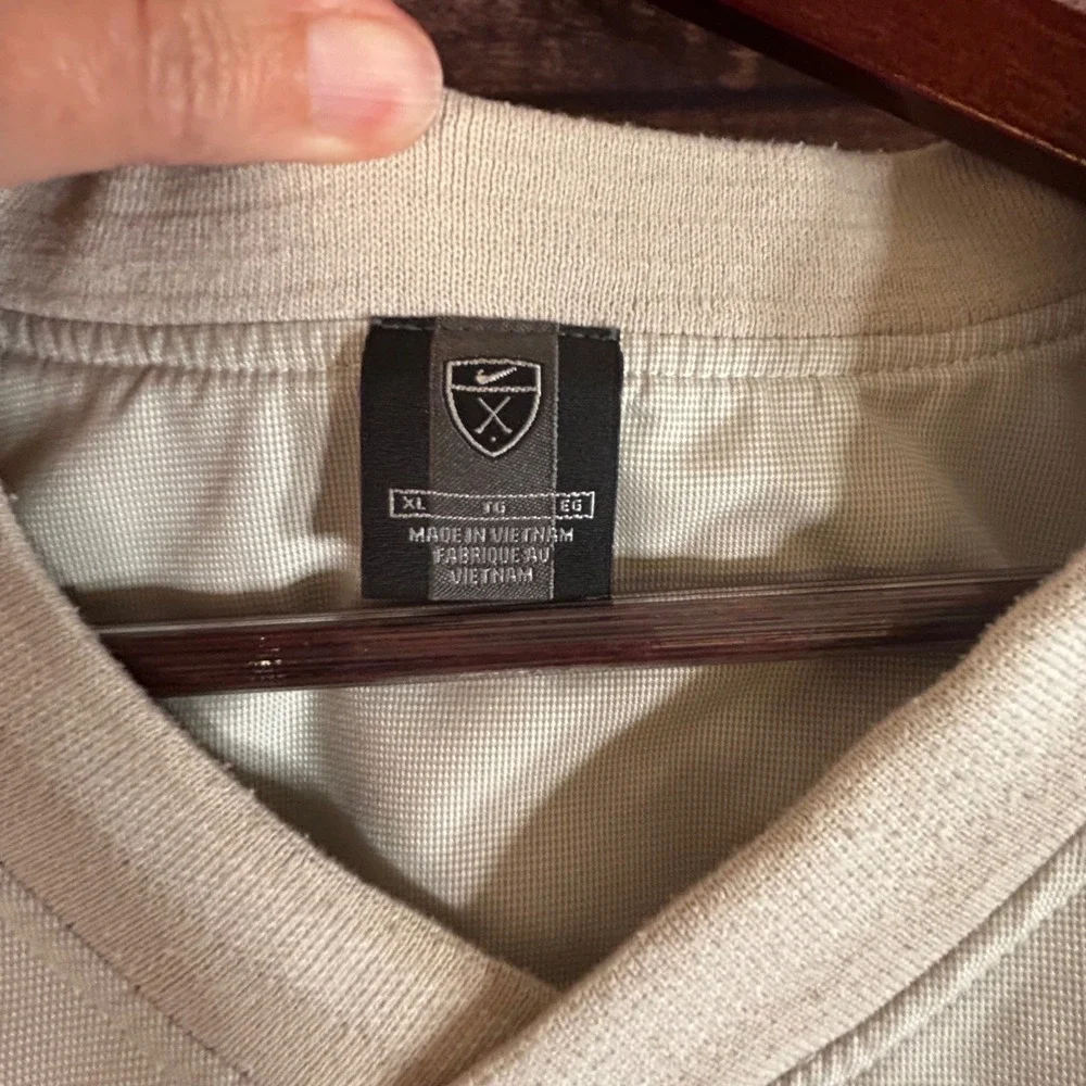 Nike golf windbreaker